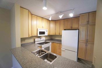 Edinborough 7602 york kitchen